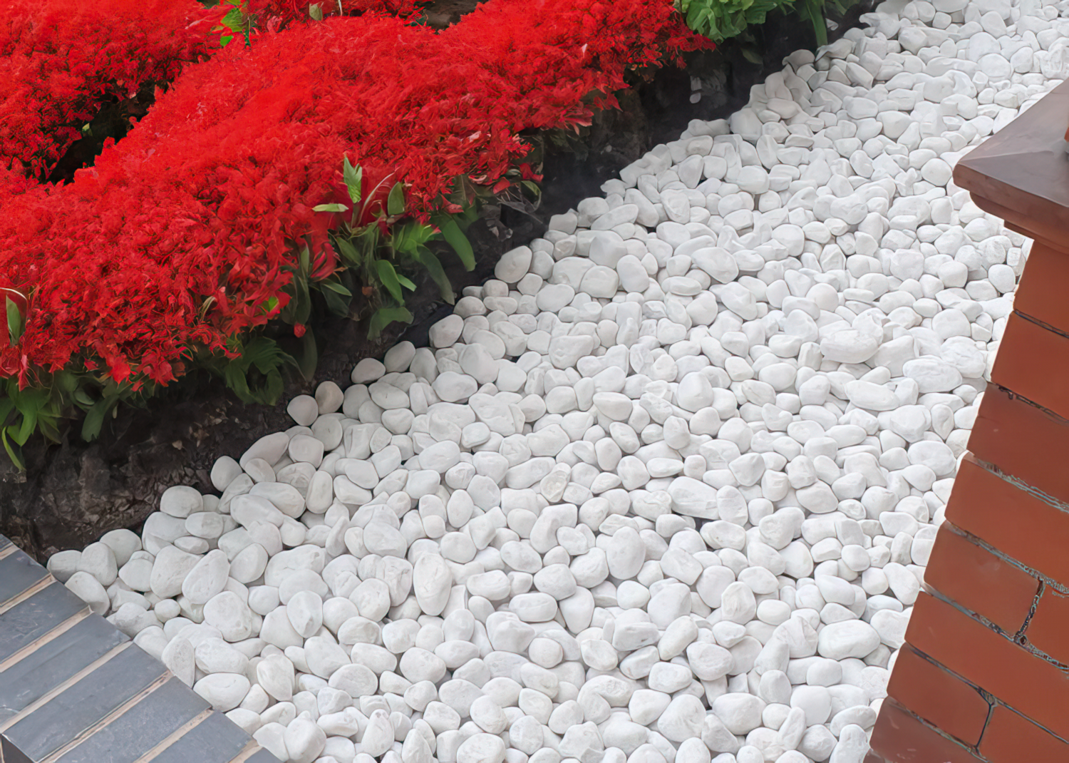 20-40mm White Pebbles  | S251465