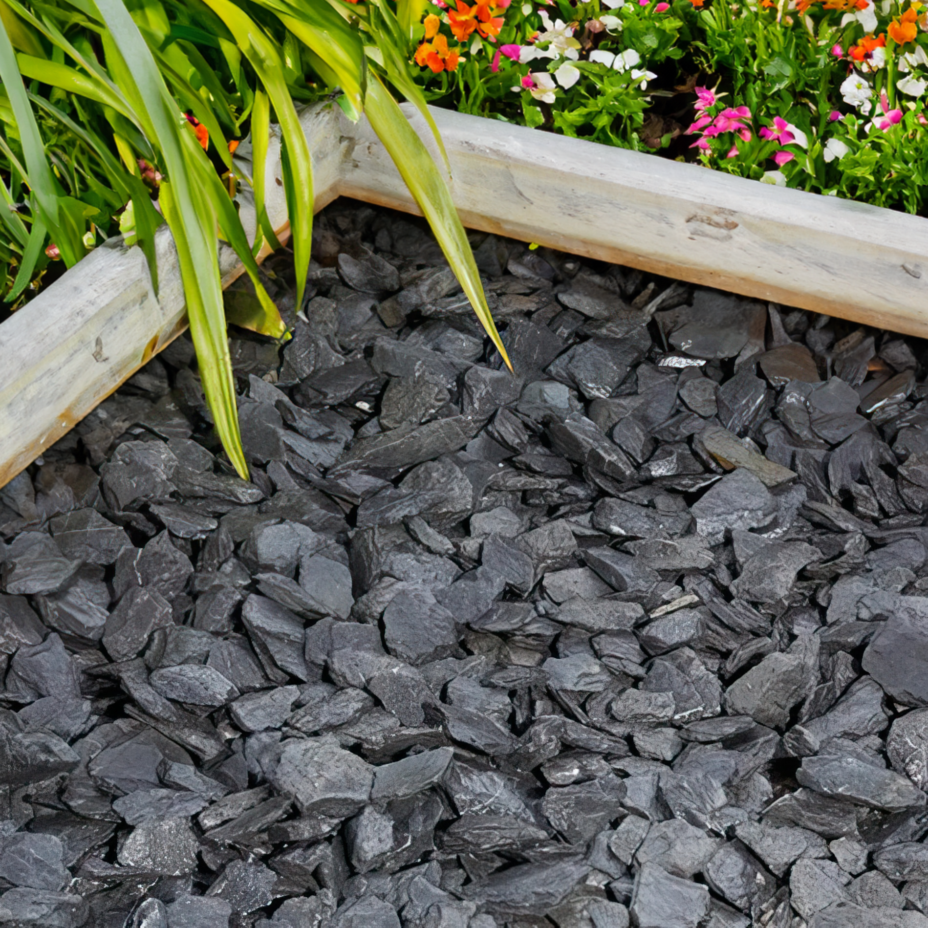 40mm Graphite Grey Slate Chippings  | S251469