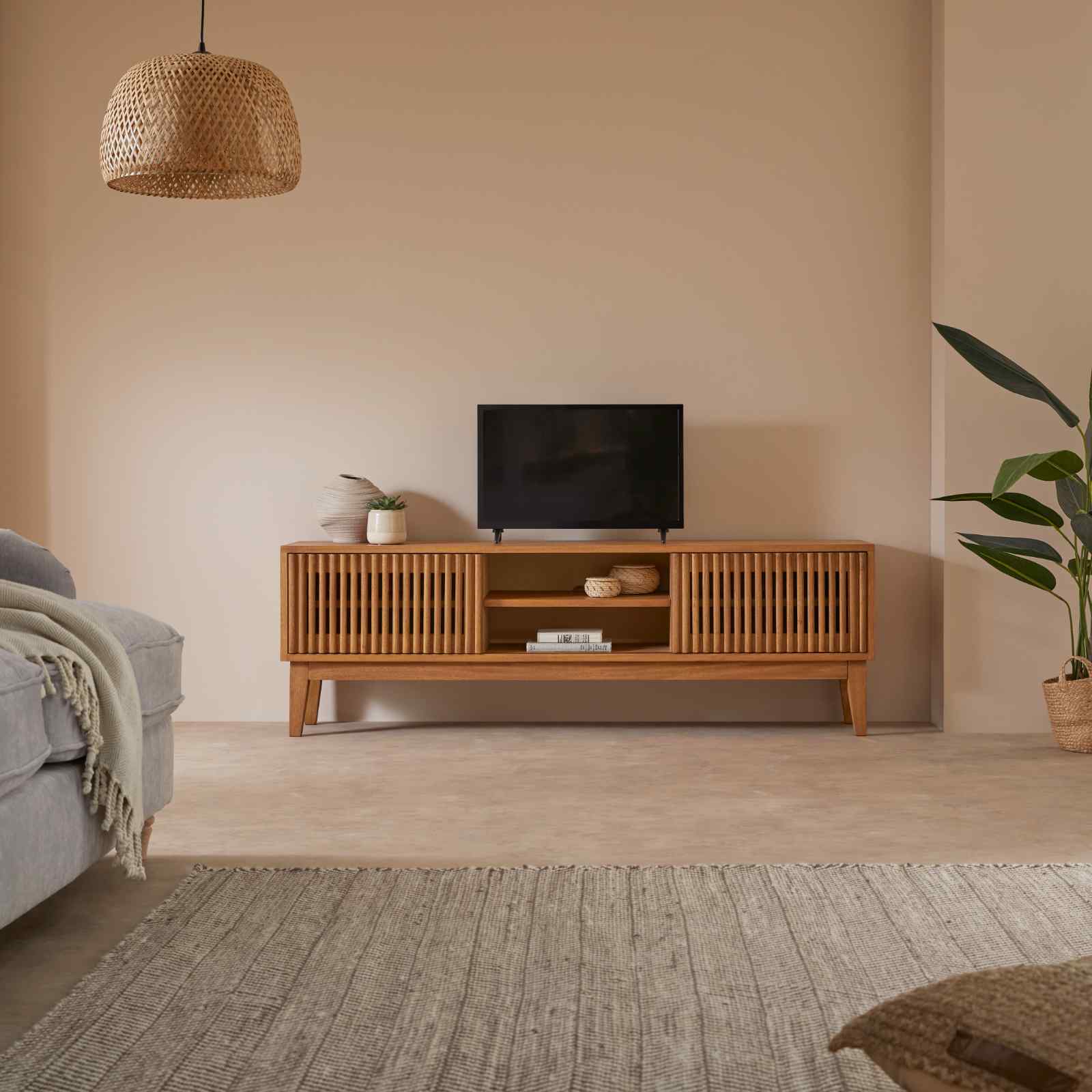 Melia Media Unit with Sliding Doors | S251363