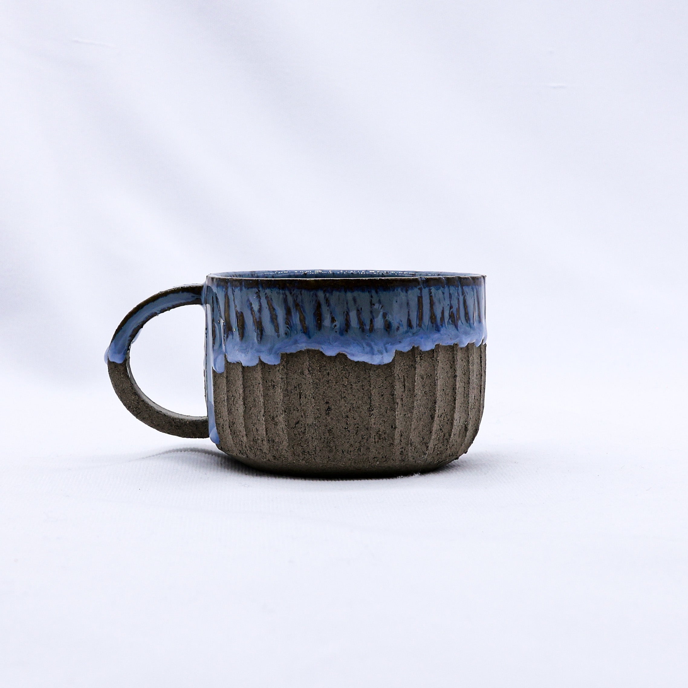 Bianca Arte Handmade Ceramic Smoked Grey Stoneware Mug  | S251427