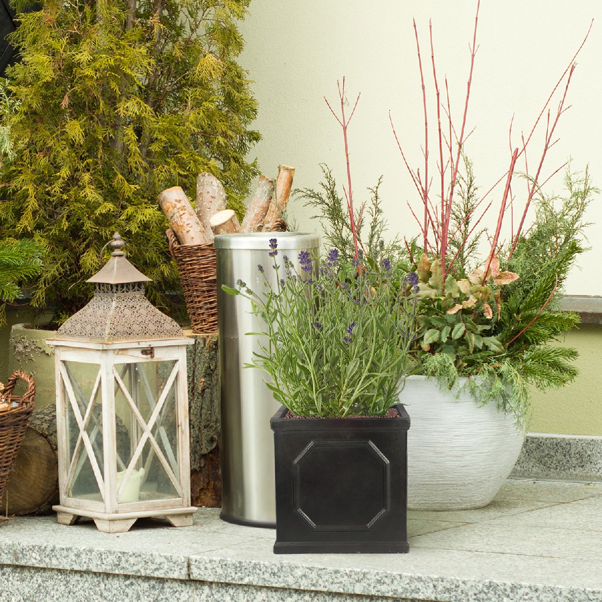 IDEALIST Lite Chelsea Flower Box Square Garden Planter, Faux Lead Light Stone Outdoor Plant | S25346 | Pot W22 H22 L22 cm, 11L