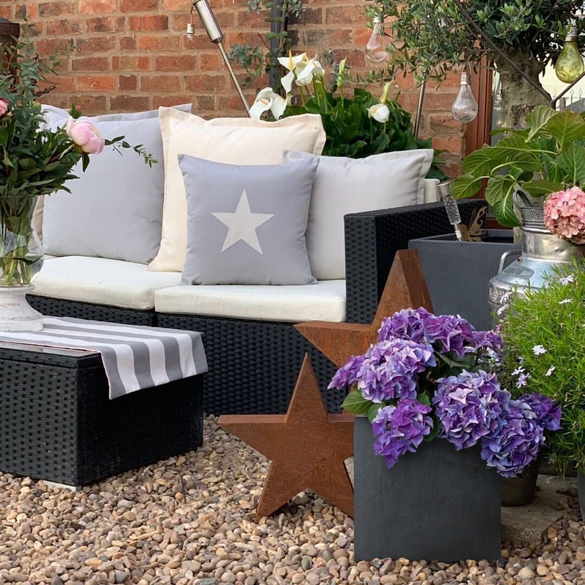 IDEALIST Lite Contemporary Flower Box Square Garden Planter, Light Concrete Outdoor Plant | S25347 |Pot H30 L30 W30 cm, 27L