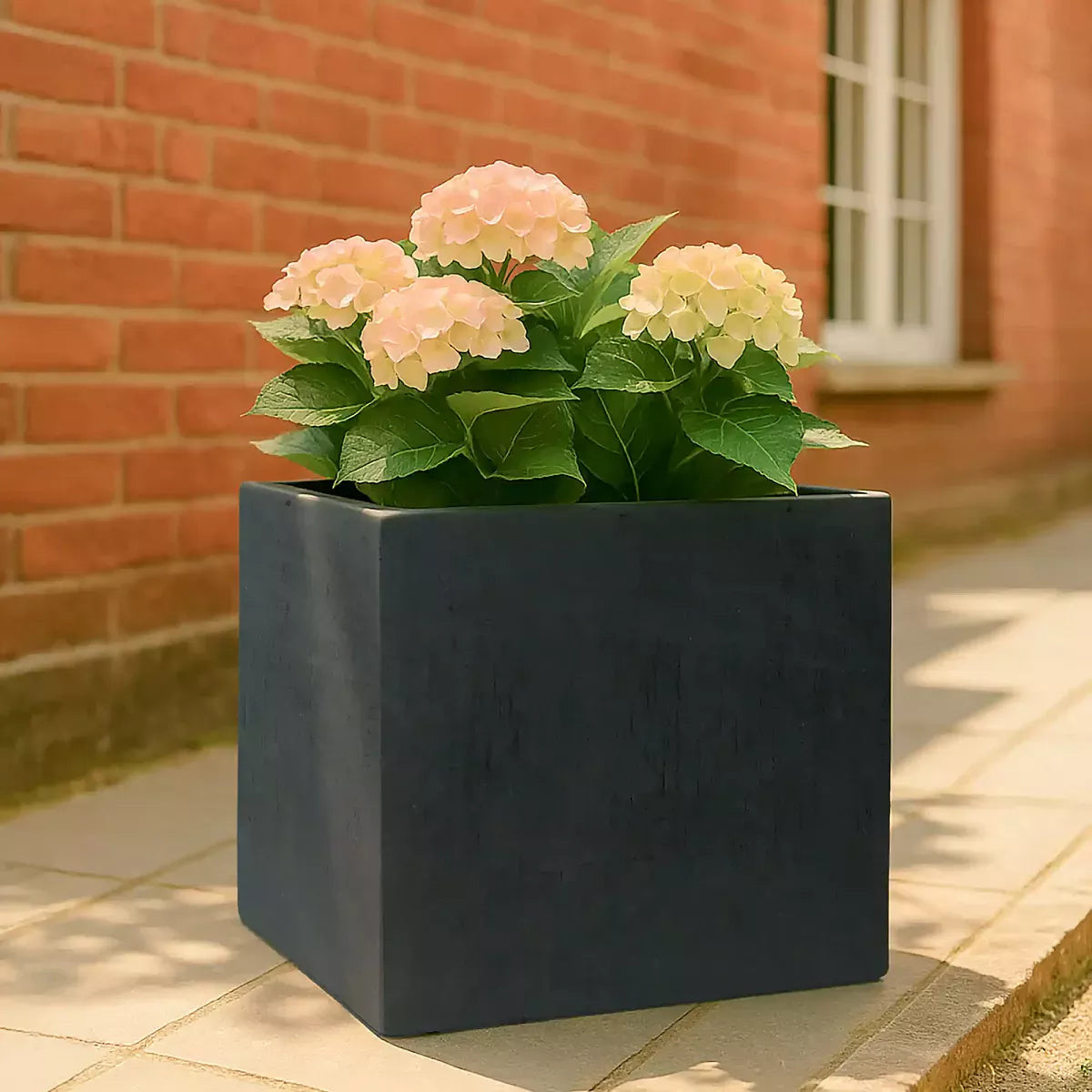 IDEALIST Lite Contemporary Flower Box  | S25351 | Square Garden Planter, Faux Lead Light Concrete Outdoor Large Plant Pot H60 L60 W60 cm, 195L
