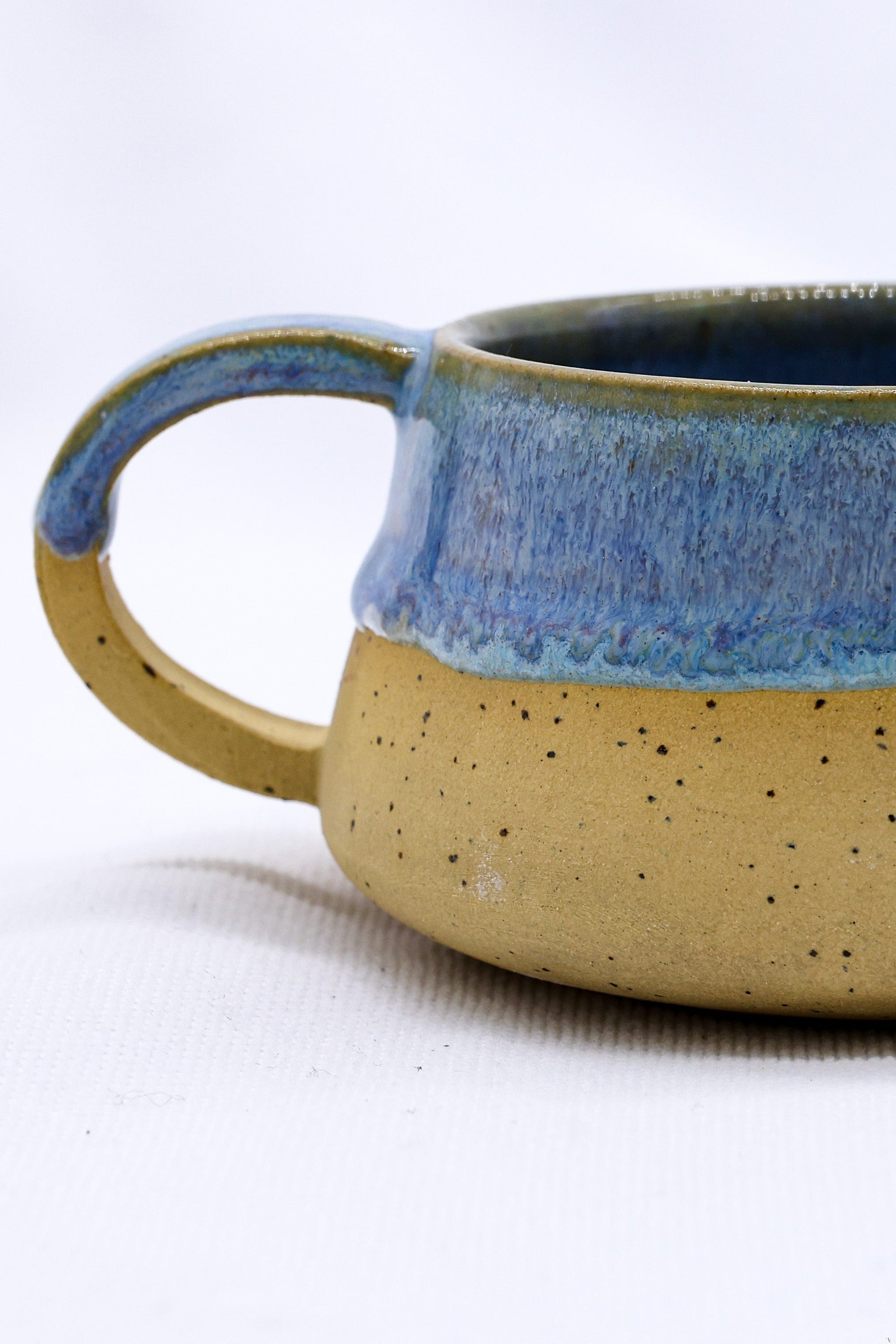 Blulume Belluma Handmade Stoneware Ceramic Mug | S251432