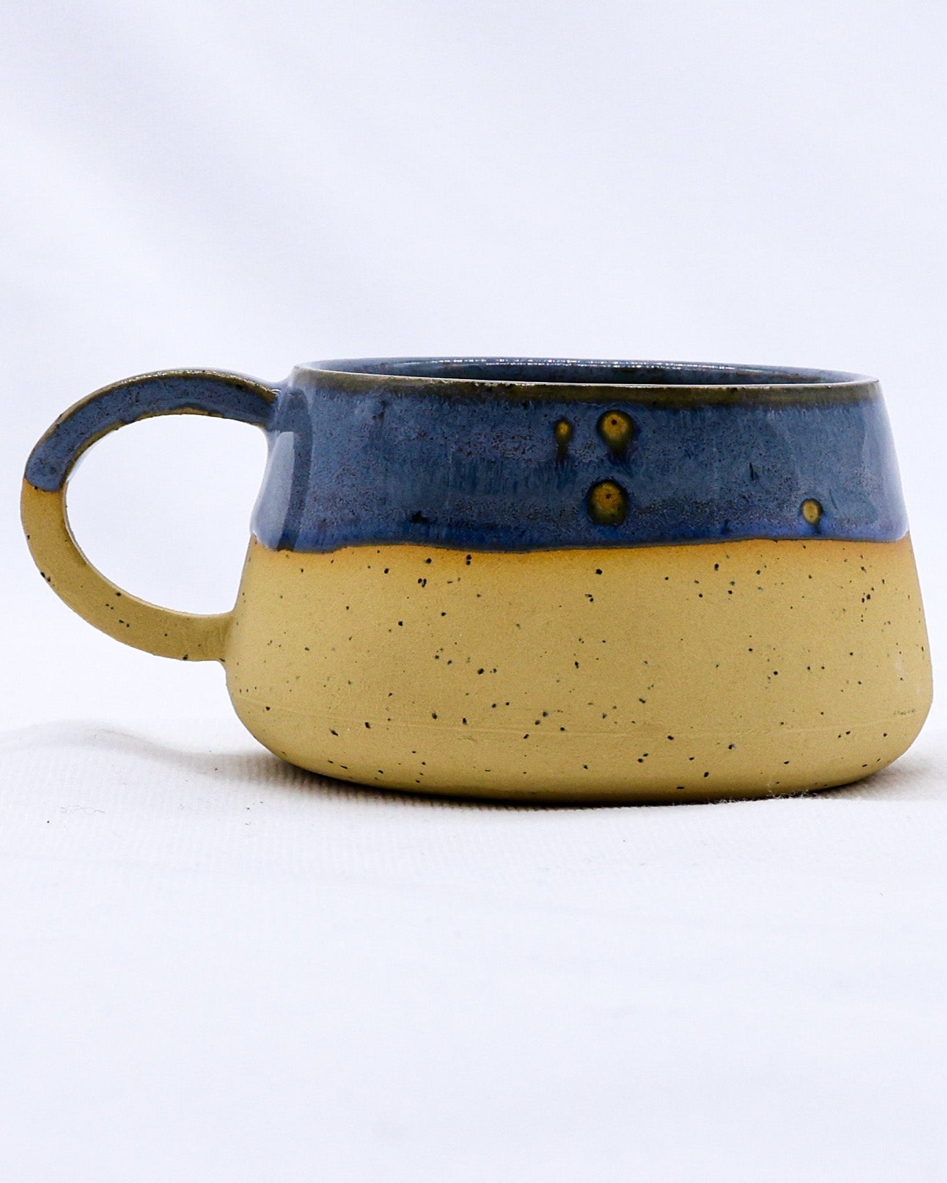 Bluvio Belluma Handmade Stoneware Ceramic Mug | S251434