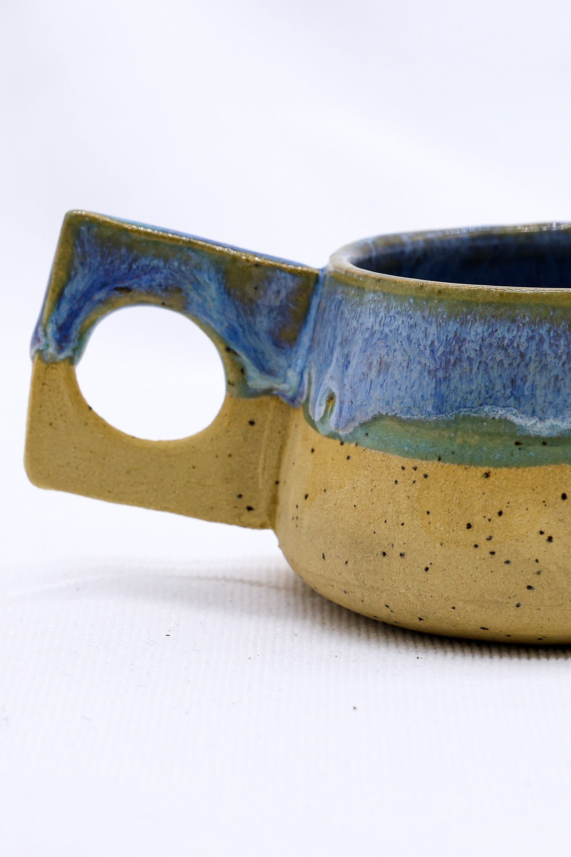 Bluverde Formo Handmade Ceramic Stoneware Coffee Mug | S251435