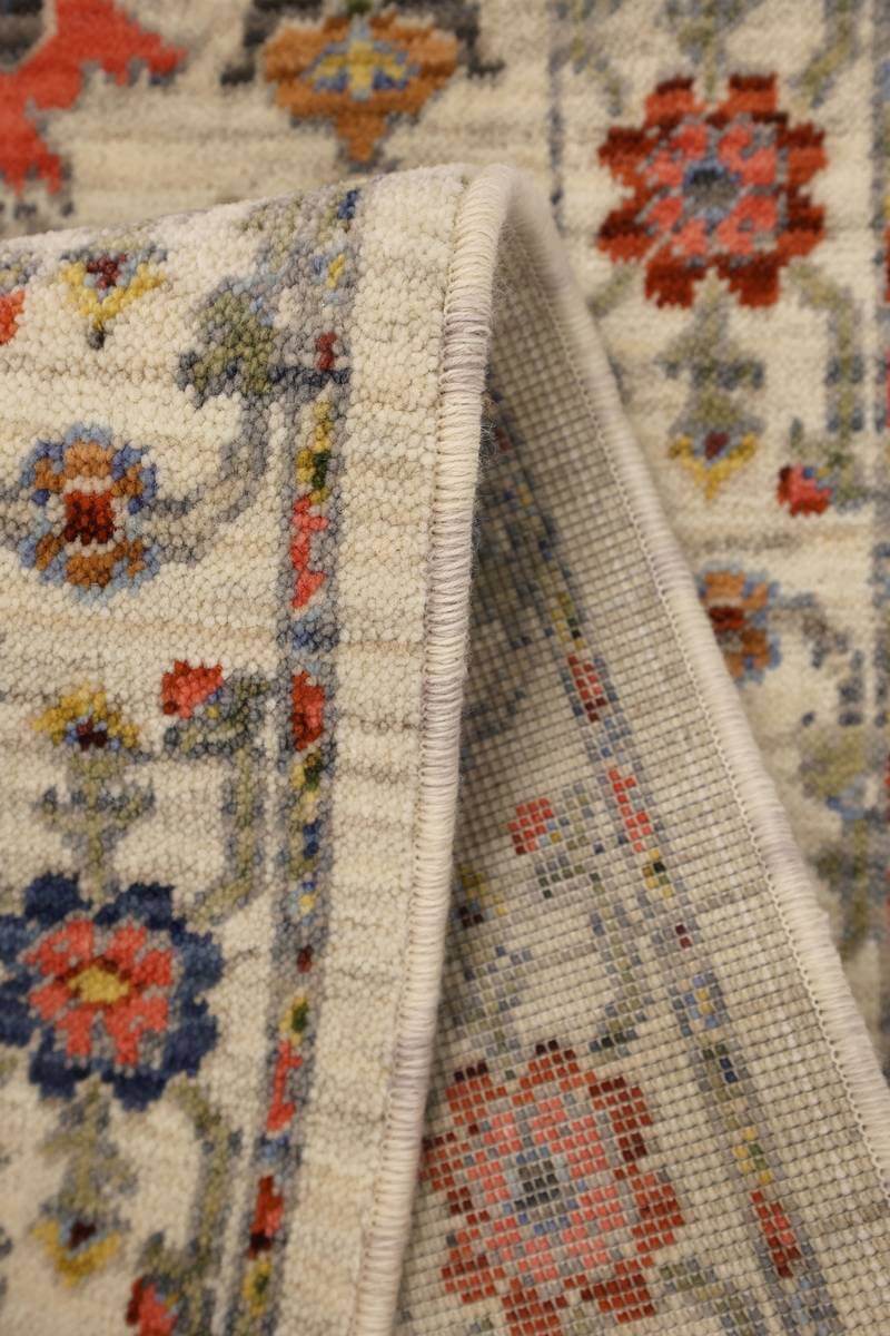 Nomad Floral Persian-Style Rug  | S25375 |