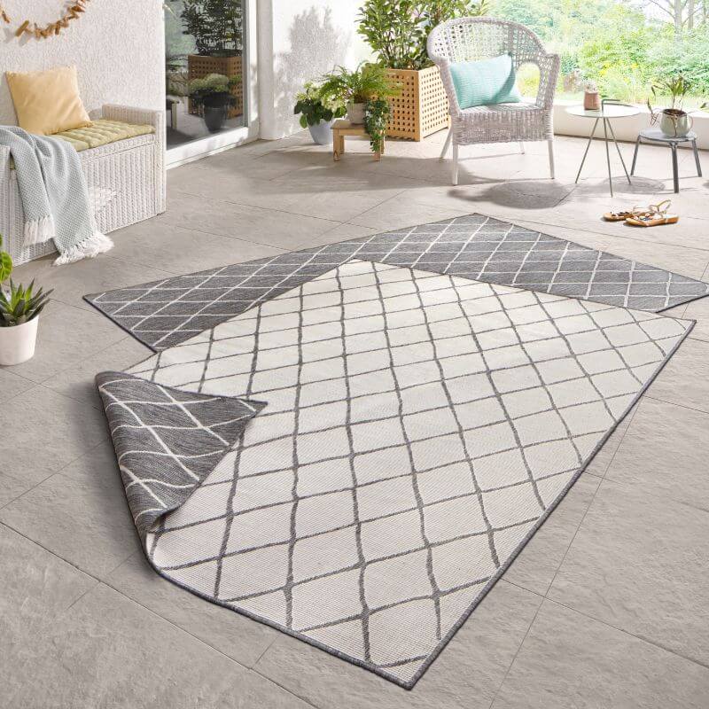 Reversible Indoor- | S25378 | Outdoor Geometric Flatweave Rug