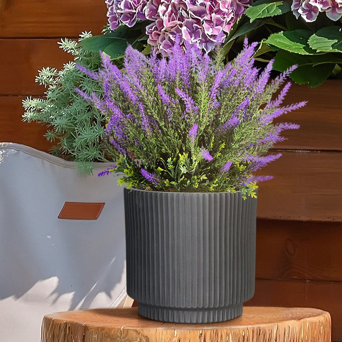 IDEALIST Lite Vertical Ribbed Black Cylinder Outdoor Planter  | S25343
