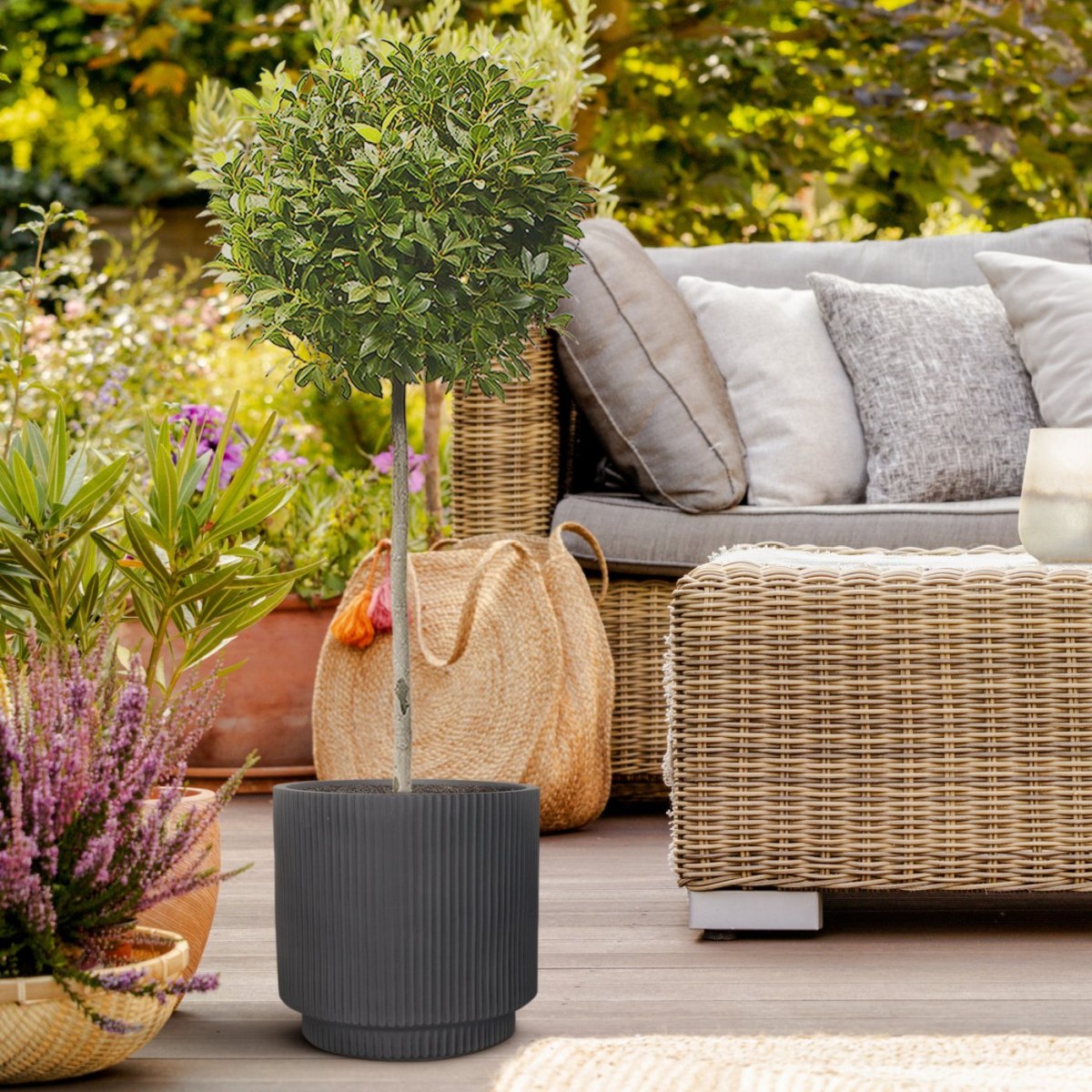 IDEALIST Lite Vertical Ribbed Black Cylinder Outdoor Planter  | S25343