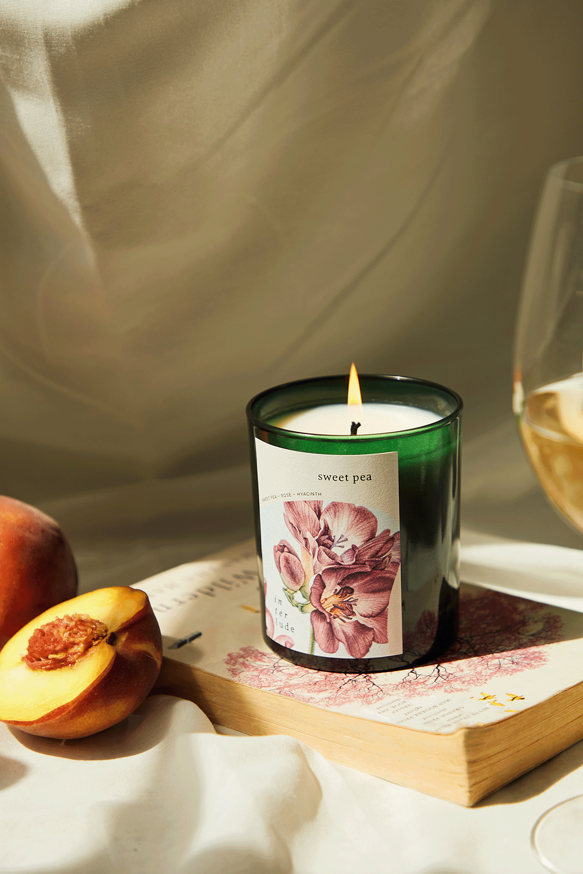 Sweet Pea Scented Candle  | S251529