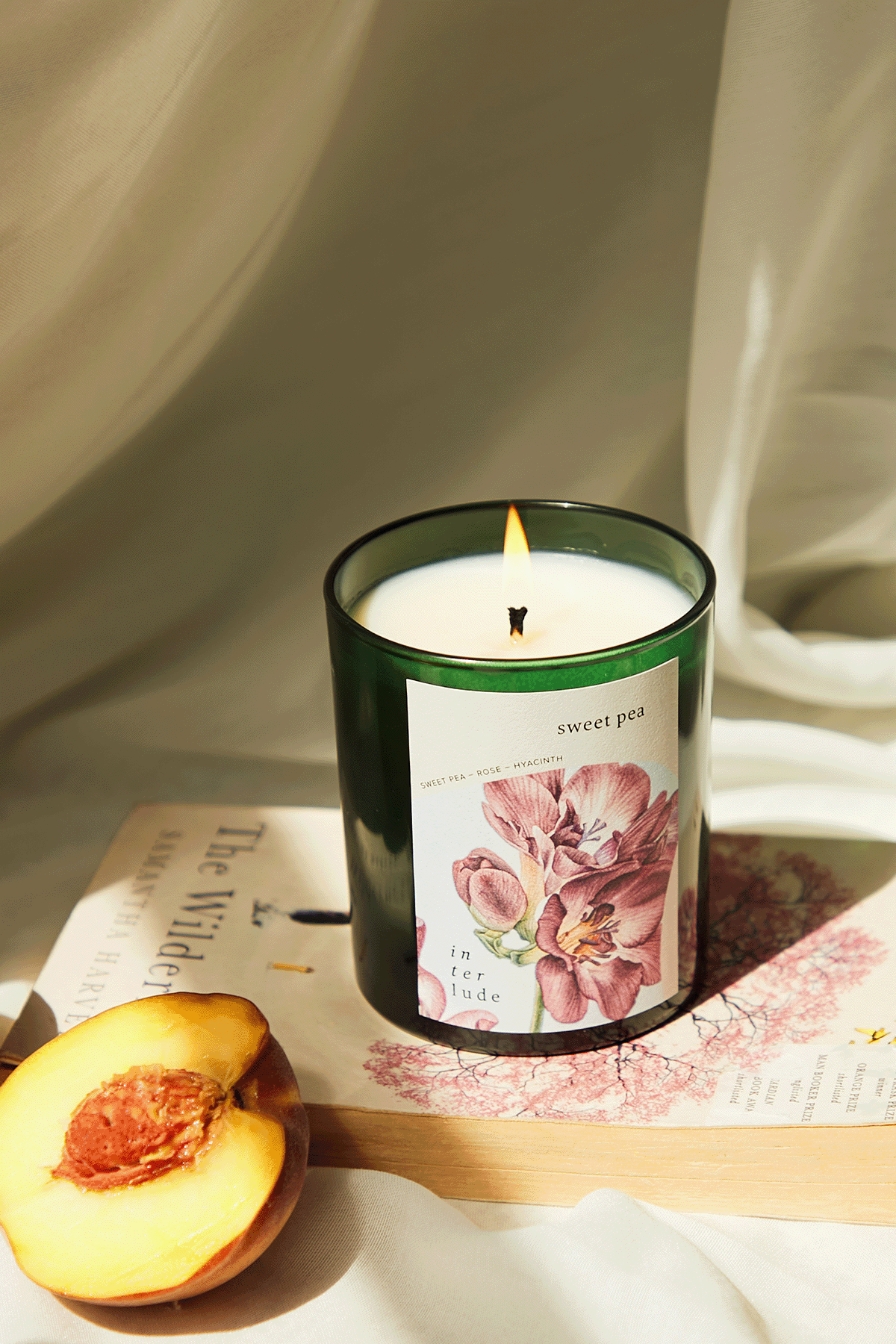 Sweet Pea Scented Candle  | S251529
