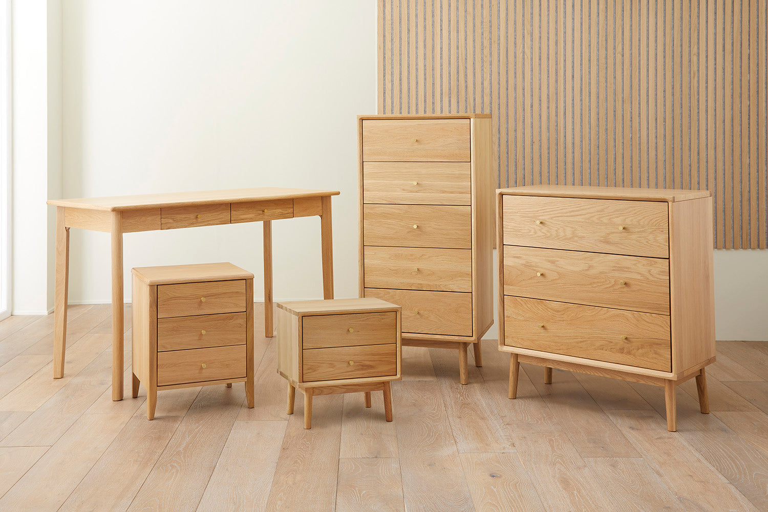 Wright Oak Bedside Table | S25461