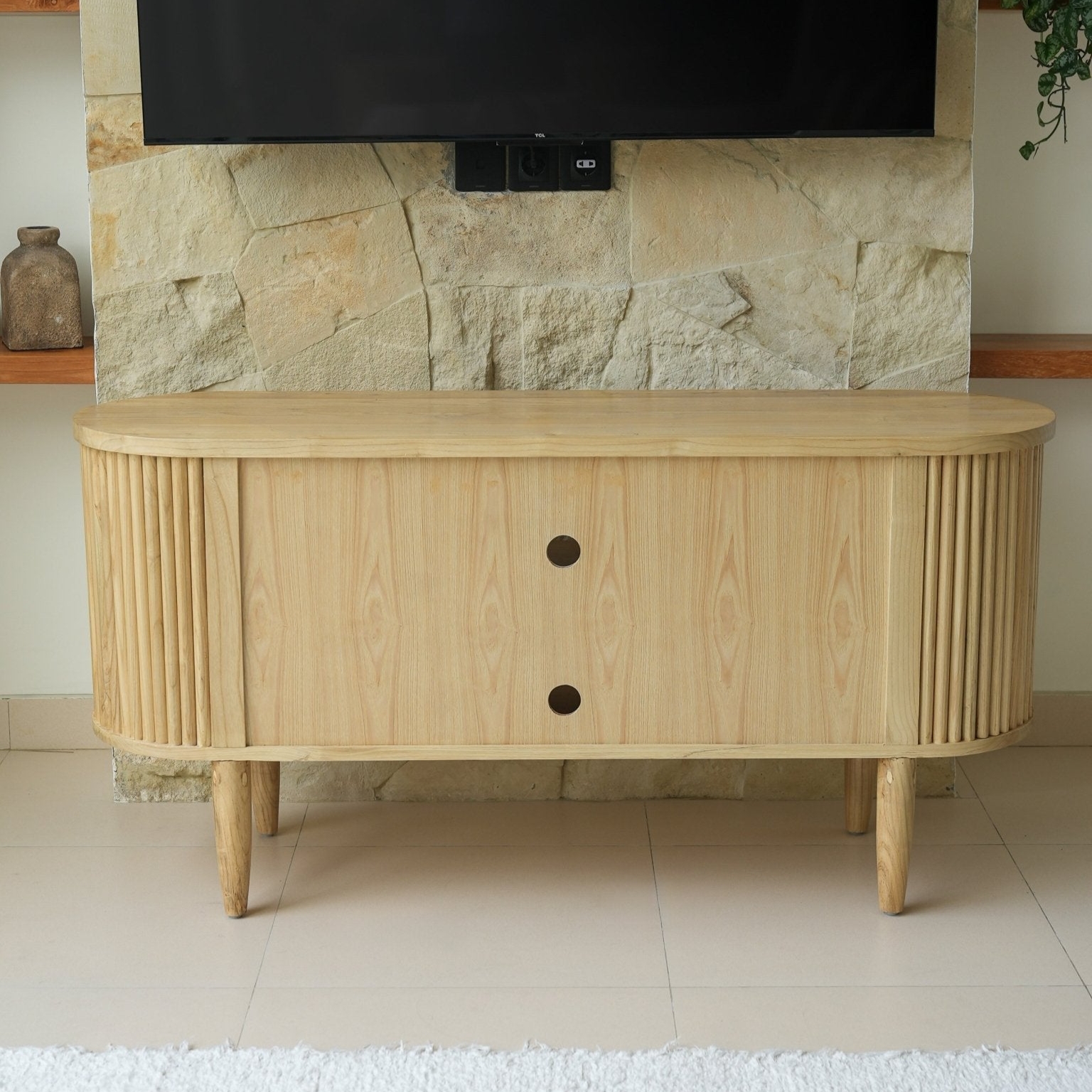 Giri TV Cabinet