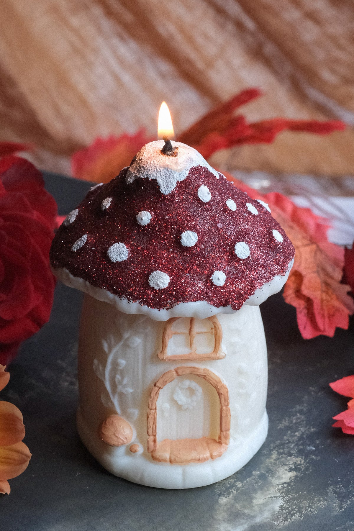 Mushroom House Candle  | S251498