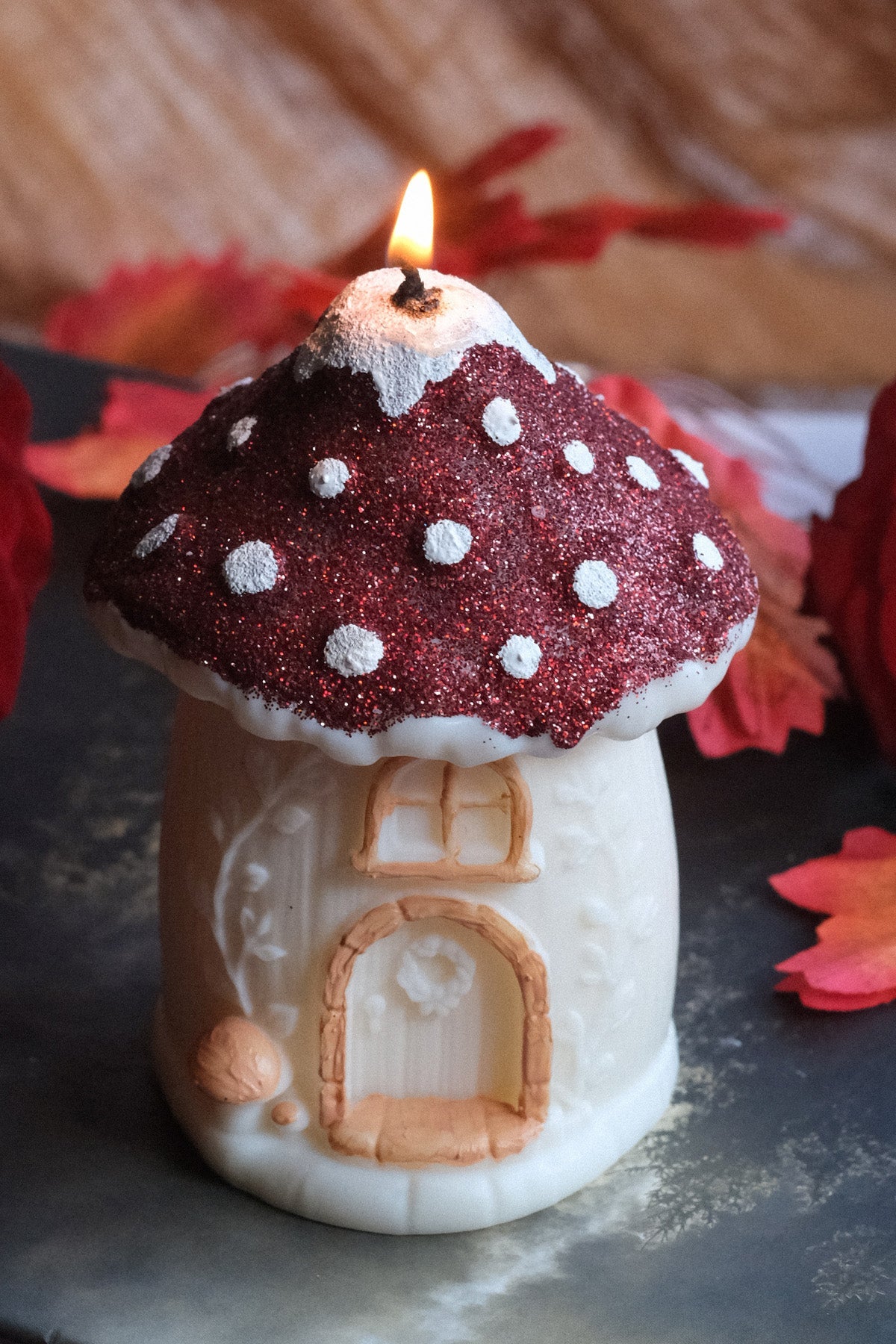 Mushroom House Candle  | S251498