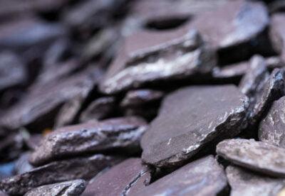 20mm Plum Slate Chippings  | S251467