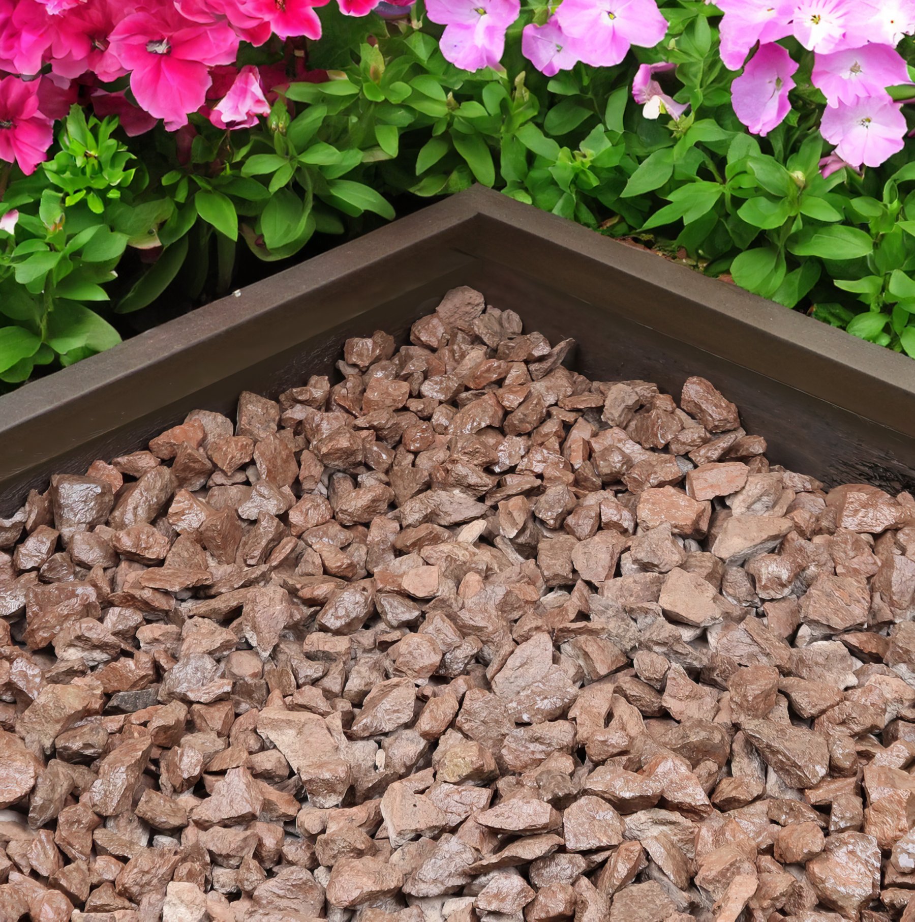 10-20mm Red Granite Chippings  | S251458