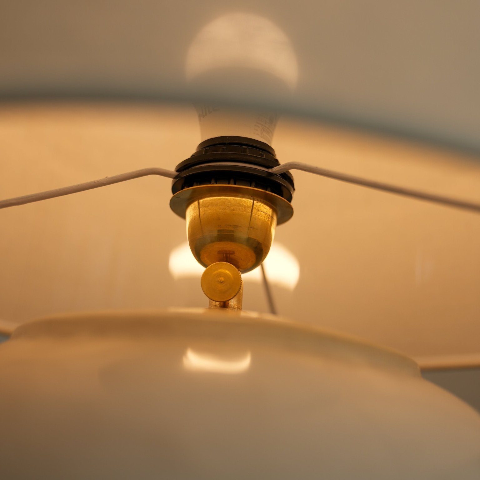 Senja Ceramic Table Lamp