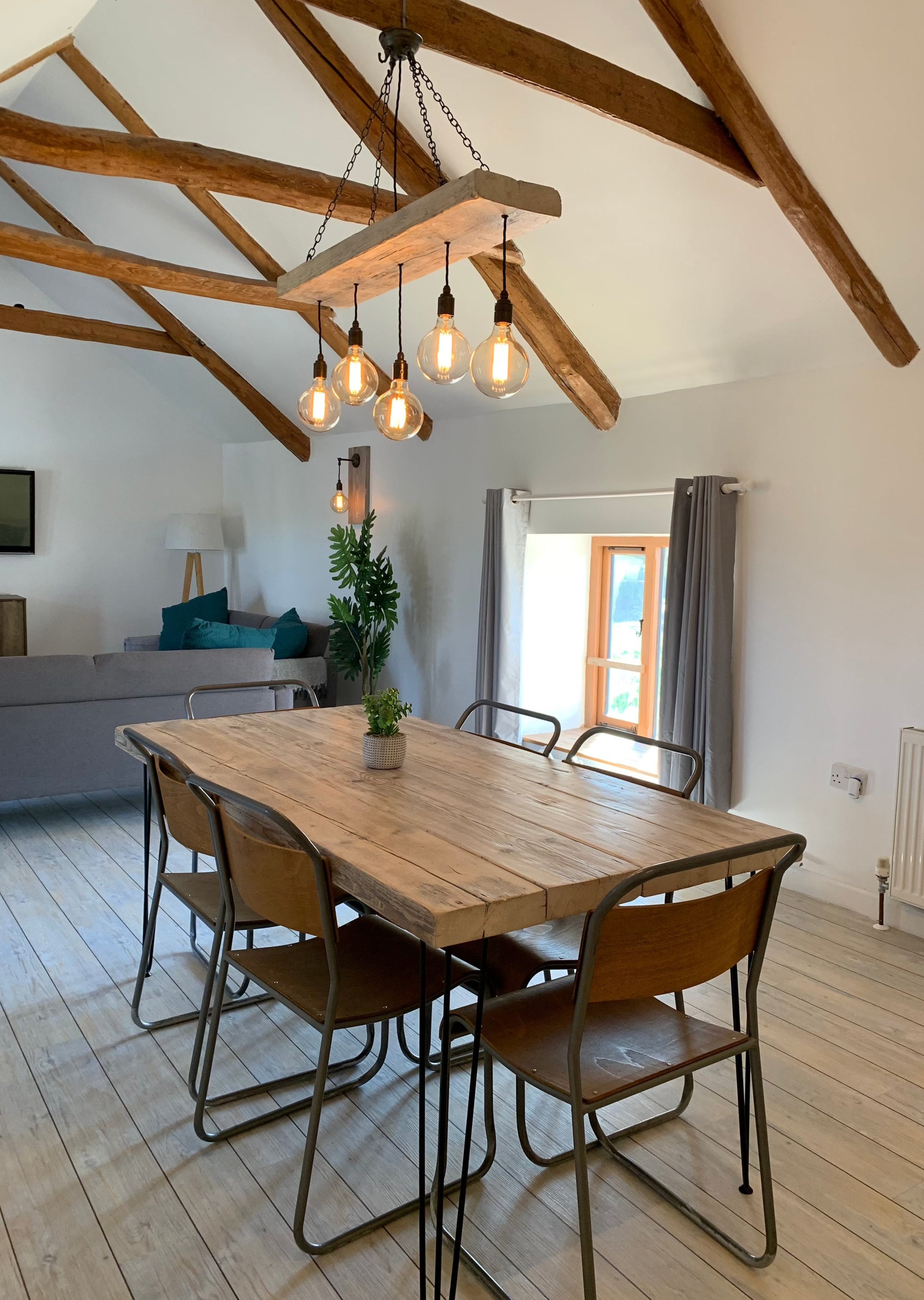 Wooden Beam Chandelier - Norwegian Spruce Cluster Pendant Light  | S251491